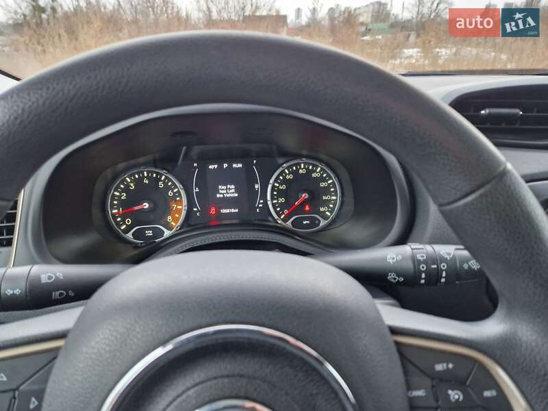 Внедорожник / Кроссовер Jeep Renegade 2017 в Киеве