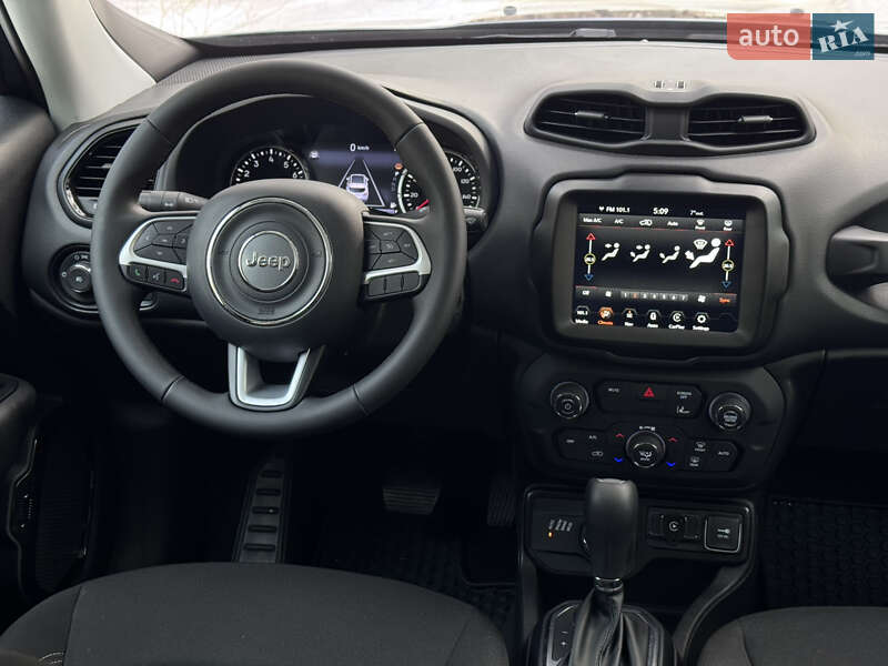 Внедорожник / Кроссовер Jeep Renegade 2023 в Киеве