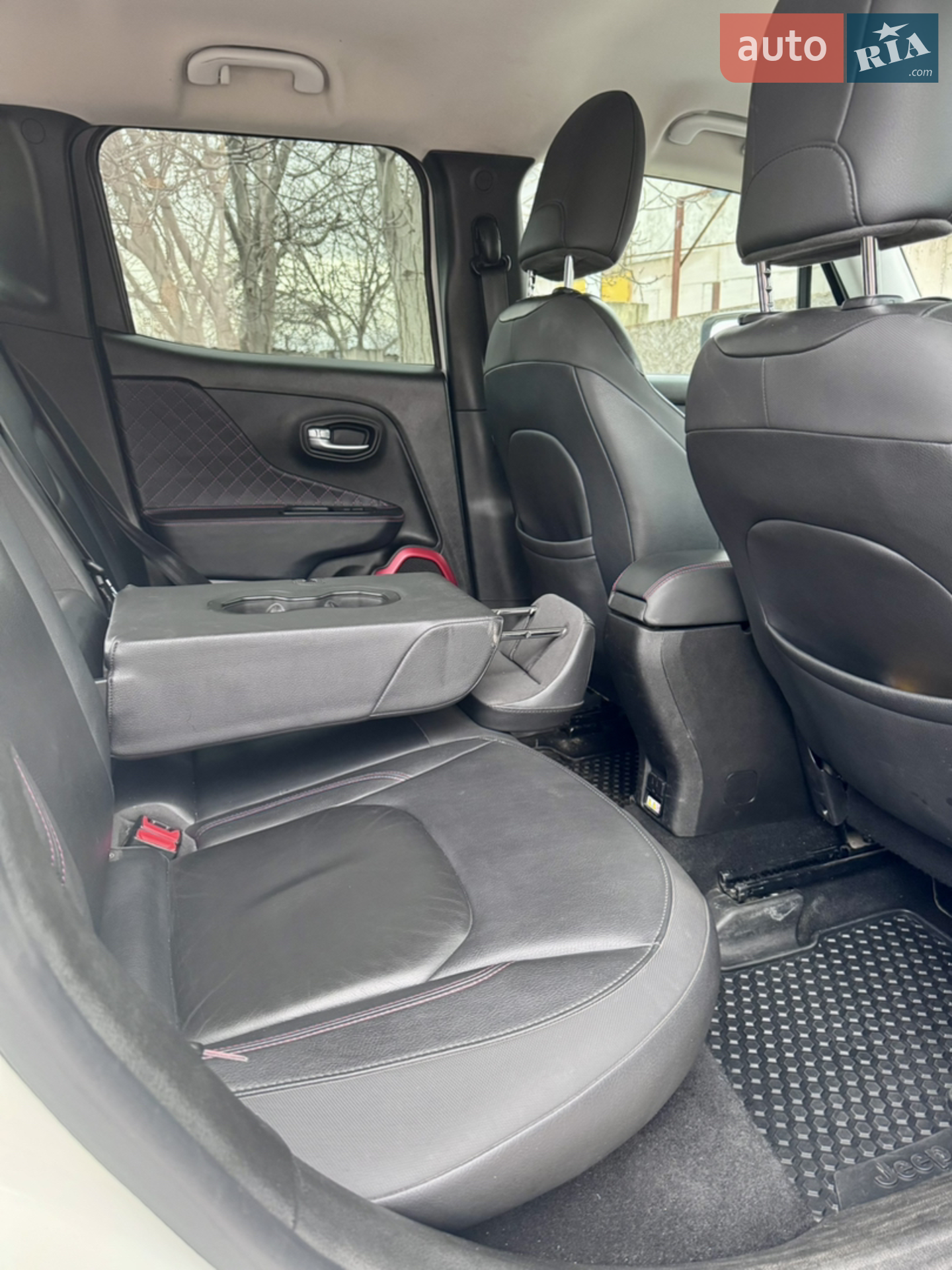 2016 Jeep Renegade - мініатюра 14