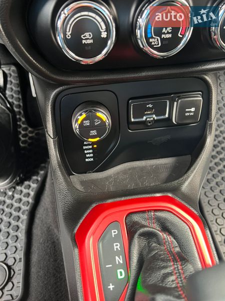 Внедорожник / Кроссовер Jeep Renegade 2015 в Диканьке