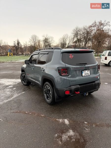 Внедорожник / Кроссовер Jeep Renegade 2016 в Кривом Роге