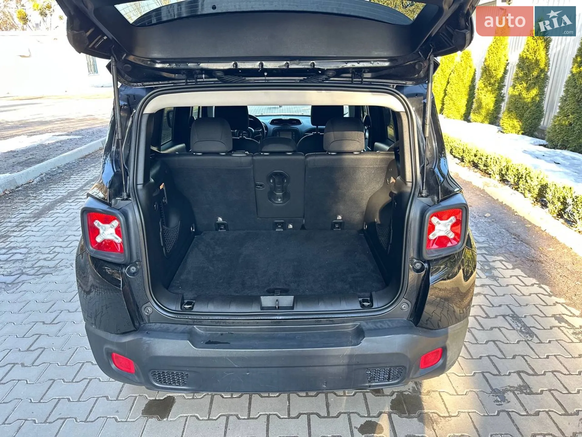2017 Jeep Renegade - мініатюра 8