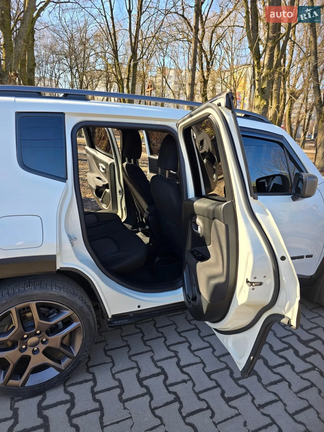 2020 Jeep Renegade - мініатюра 26