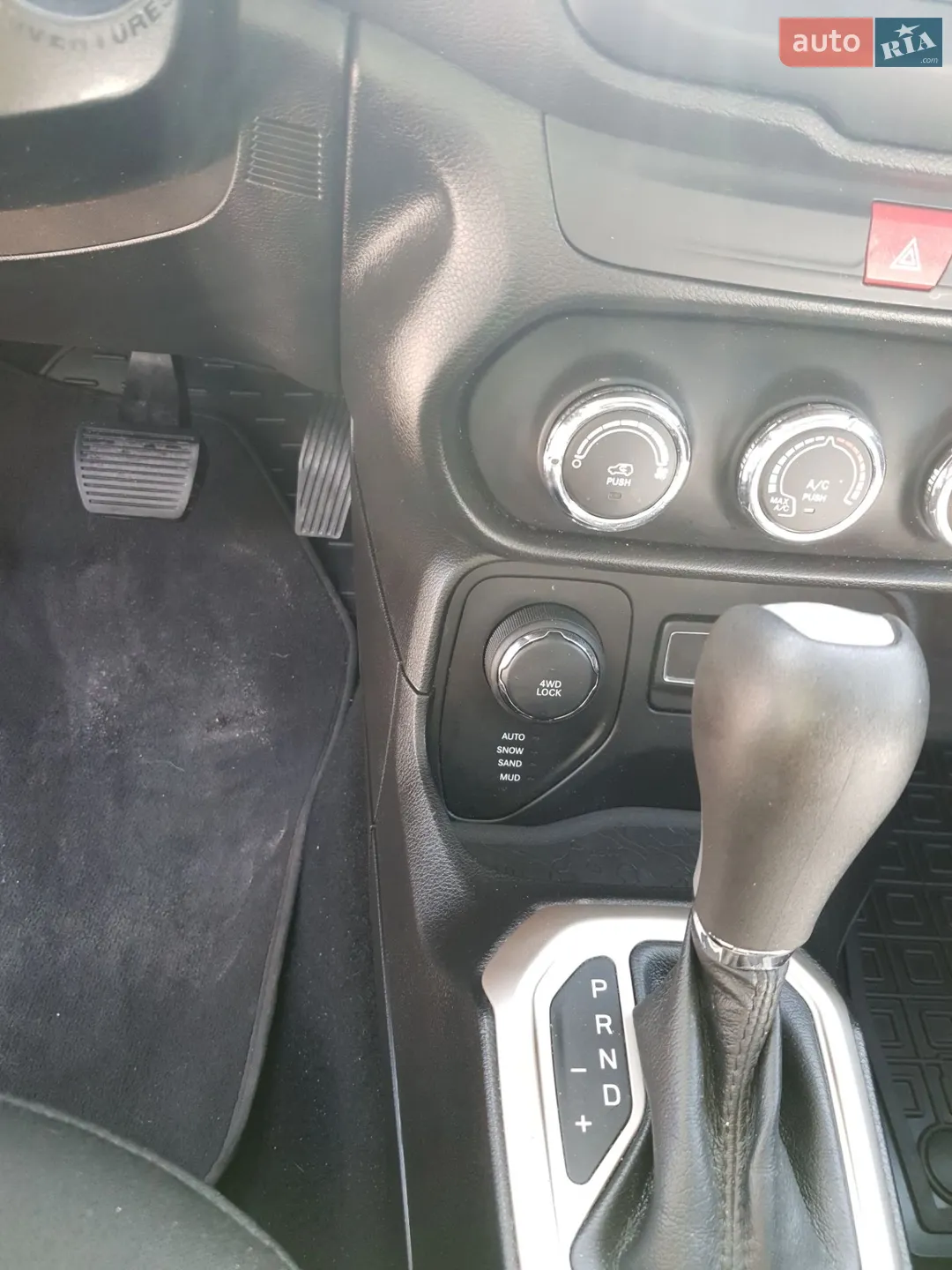 2017 Jeep Renegade - мініатюра 11