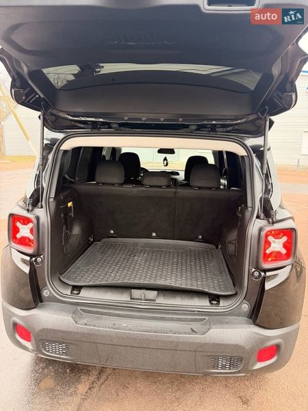 Внедорожник / Кроссовер Jeep Renegade 2016 в Прилуках