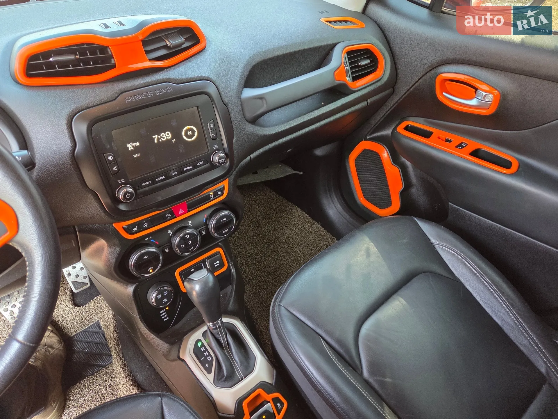 2015 Jeep Renegade - мініатюра 11