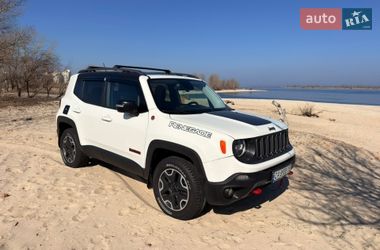 Внедорожник / Кроссовер Jeep Renegade 2015 в Черкассах
