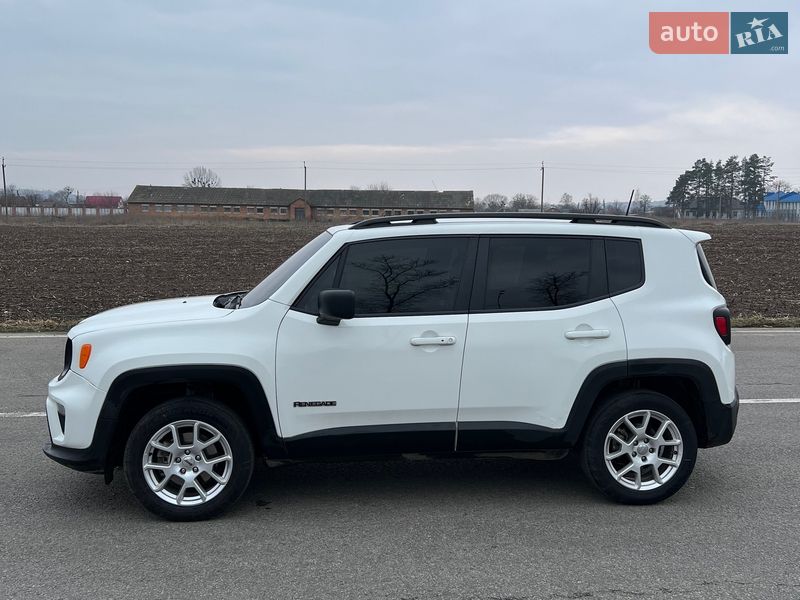 Внедорожник / Кроссовер Jeep Renegade 2022 в Ромнах