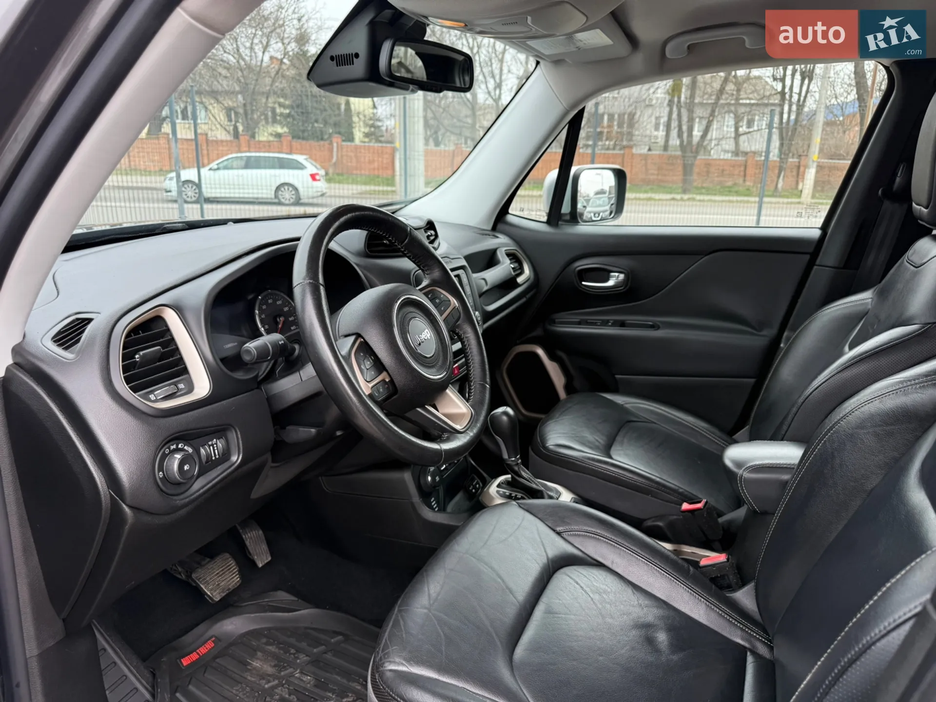 2016 Jeep Renegade - мініатюра 11