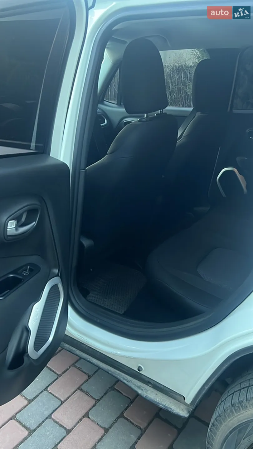 2018 Jeep Renegade - мініатюра 17