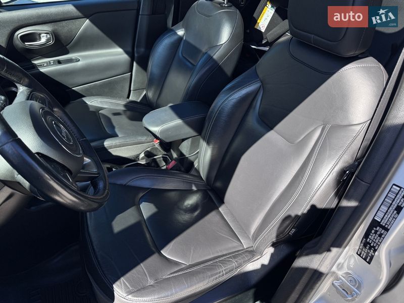 Внедорожник / Кроссовер Jeep Renegade 2017 в Киеве