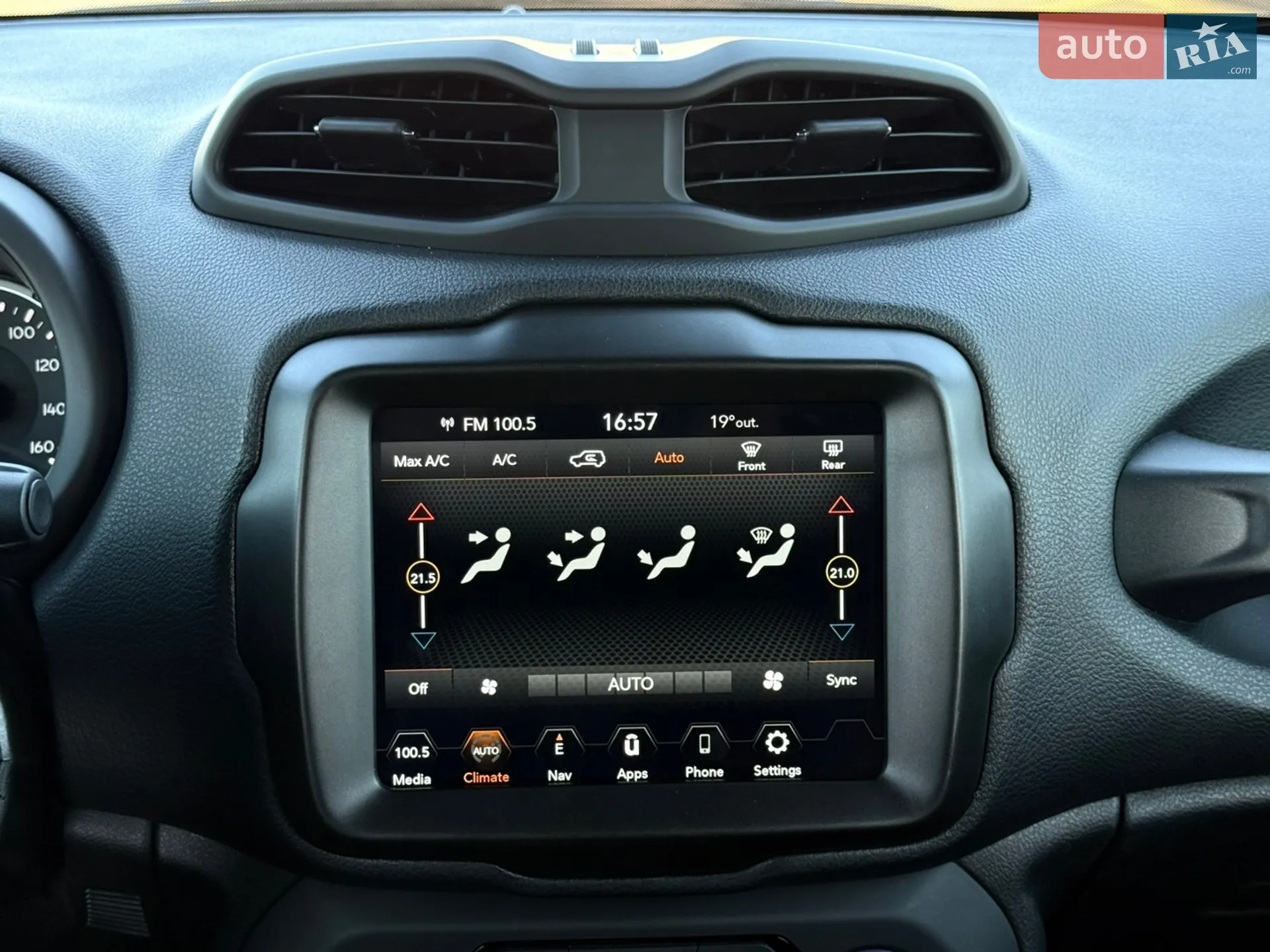 2020 Jeep Renegade - мініатюра 24