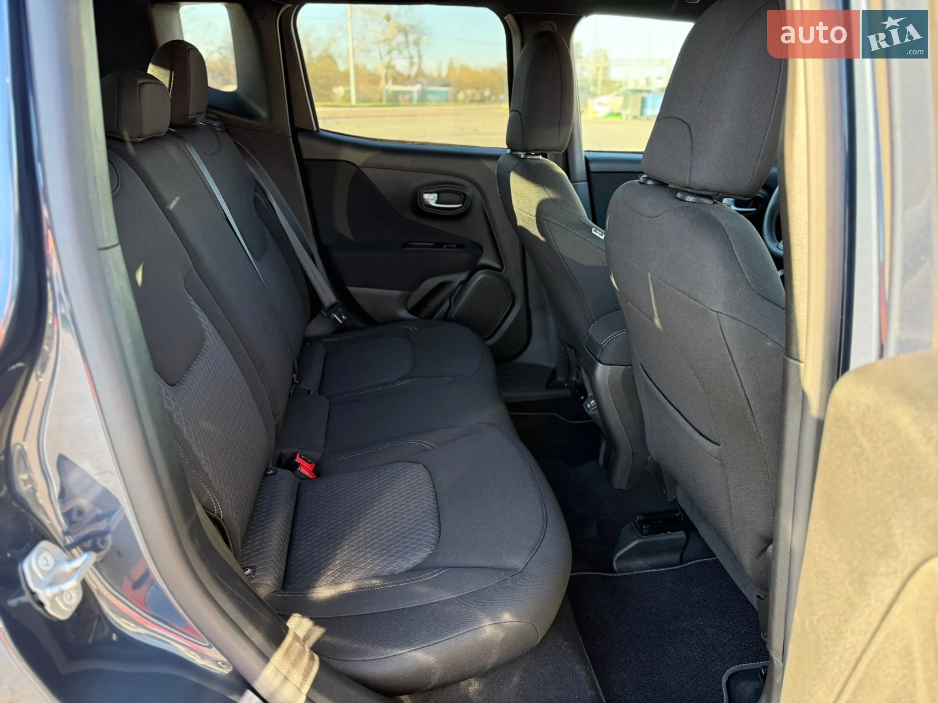 2020 Jeep Renegade - мініатюра 38