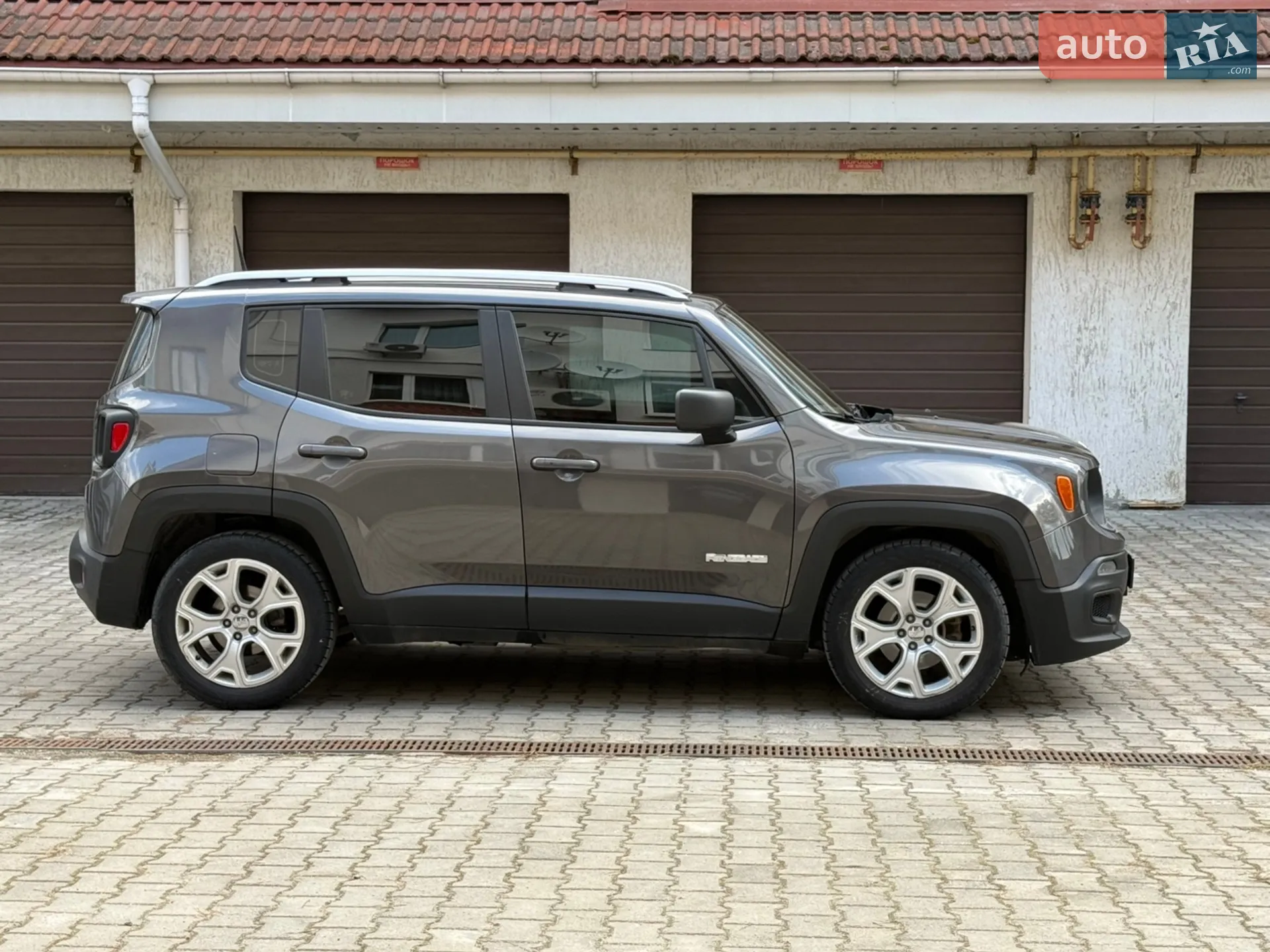 2017 Jeep Renegade - мініатюра 4