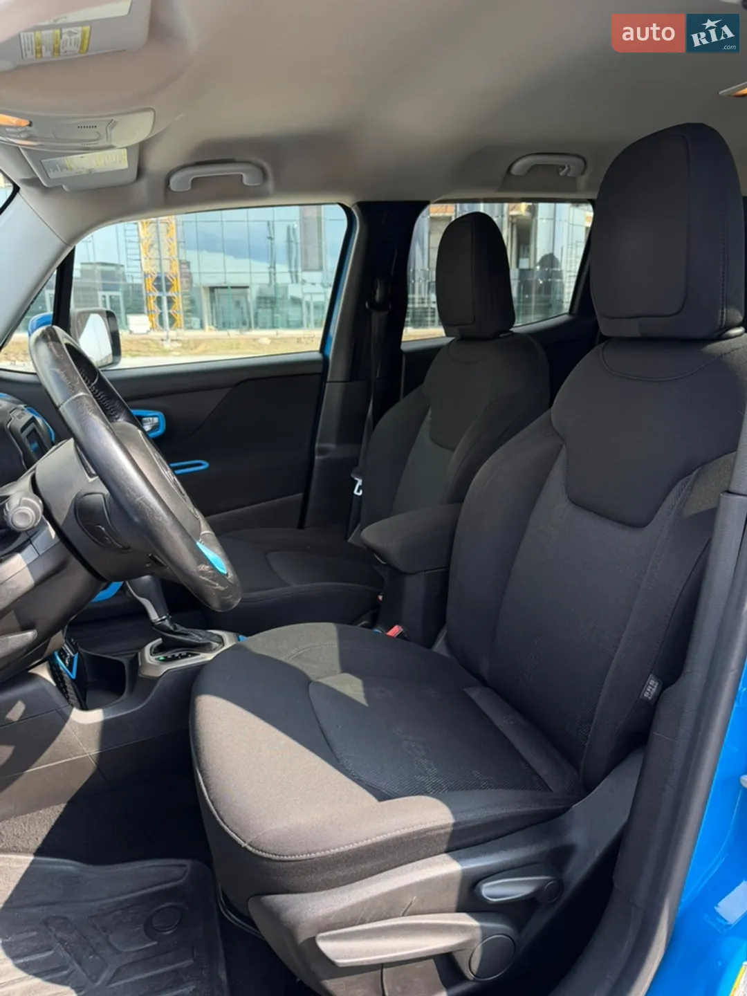 2015 Jeep Renegade - мініатюра 12
