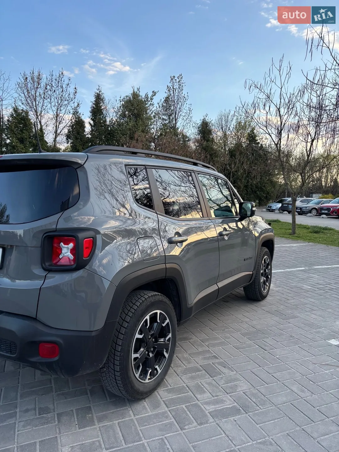 2023 Jeep Renegade - мініатюра 2