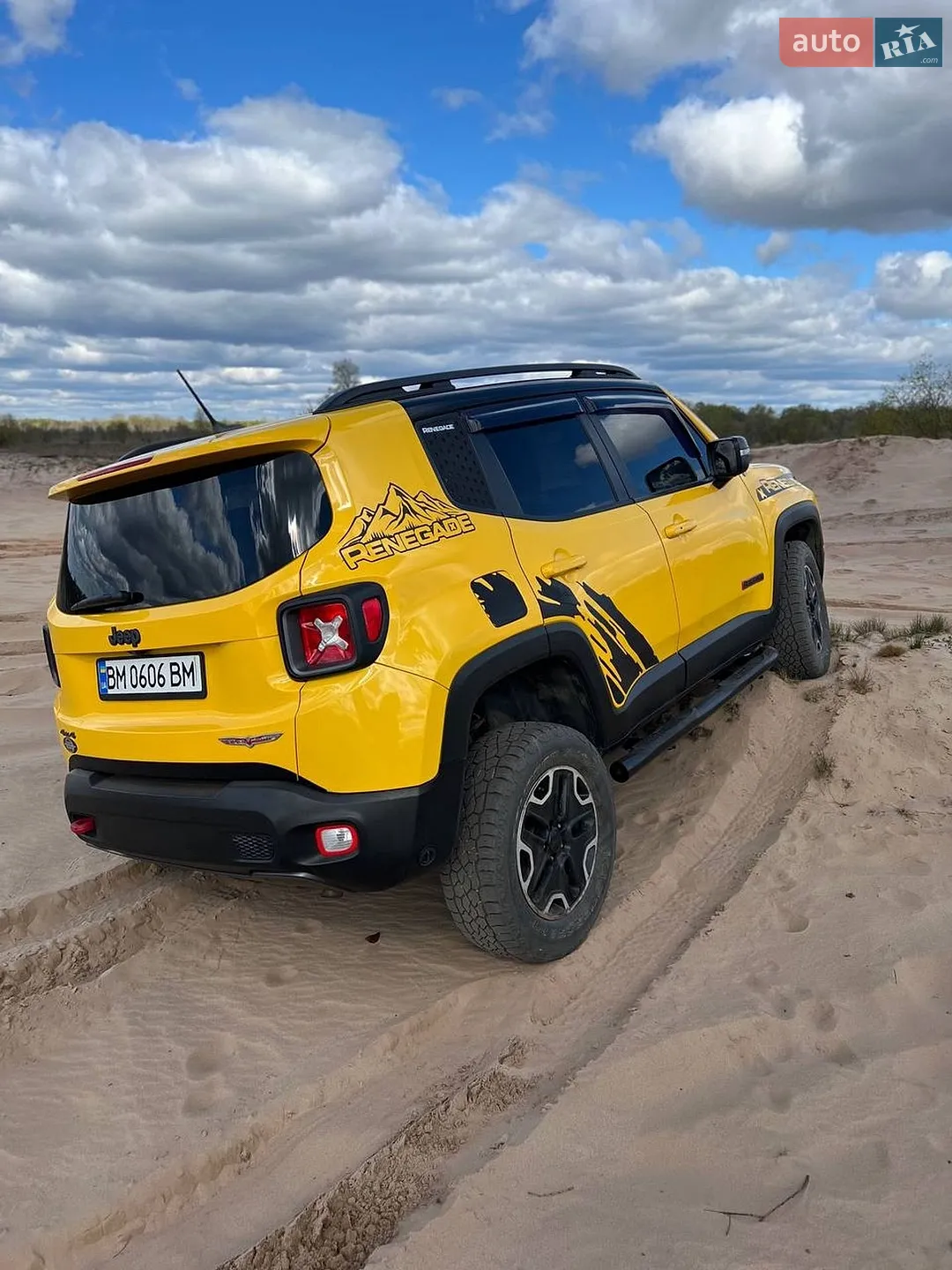 2016 Jeep Renegade - мініатюра 2