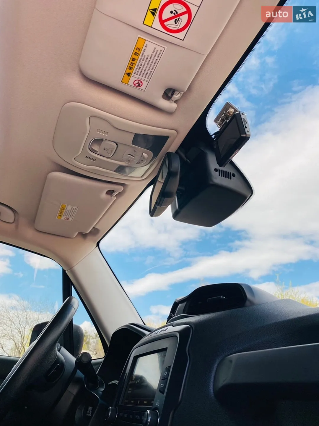 Jeep Renegade 2015 VIN 1C4BU0000FPC38574 фото оголошення 18 з 21