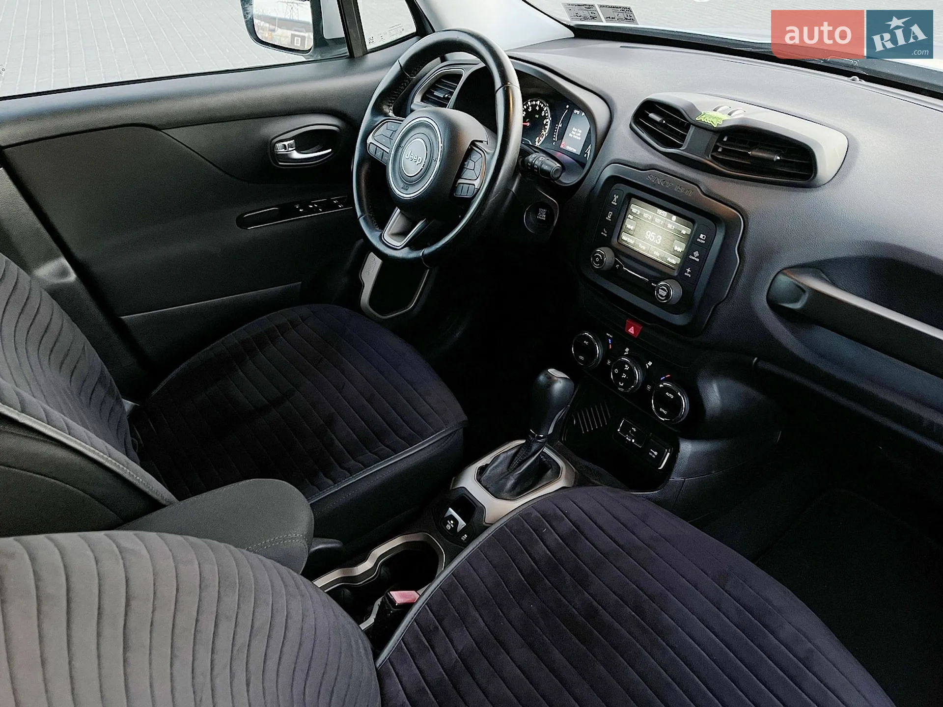 2017 Jeep Renegade - мініатюра 25