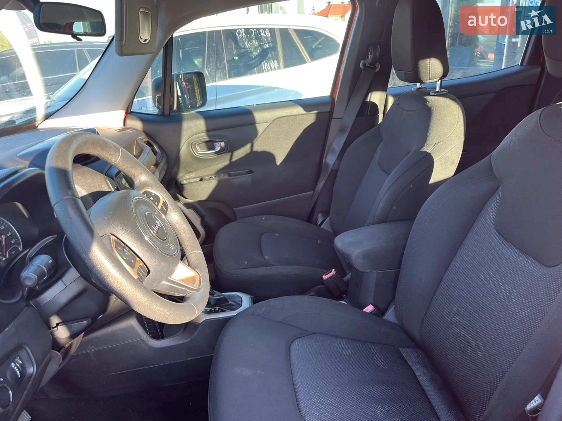 2015 Jeep Renegade - мініатюра 9