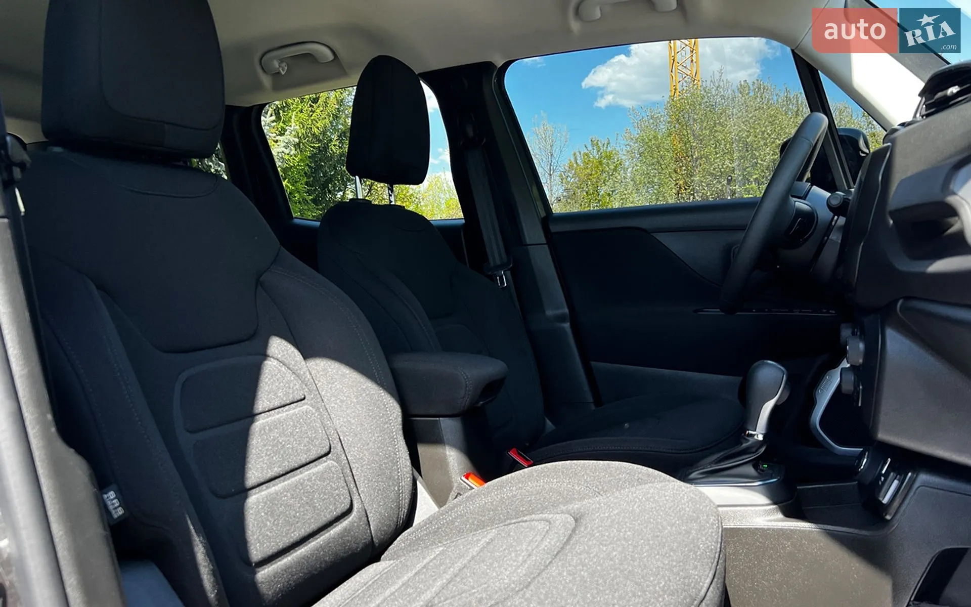2021 Jeep Renegade - мініатюра 21