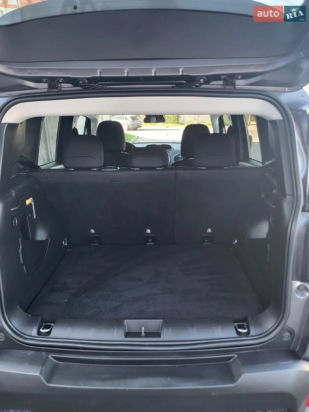 2020 Jeep Renegade - мініатюра 17