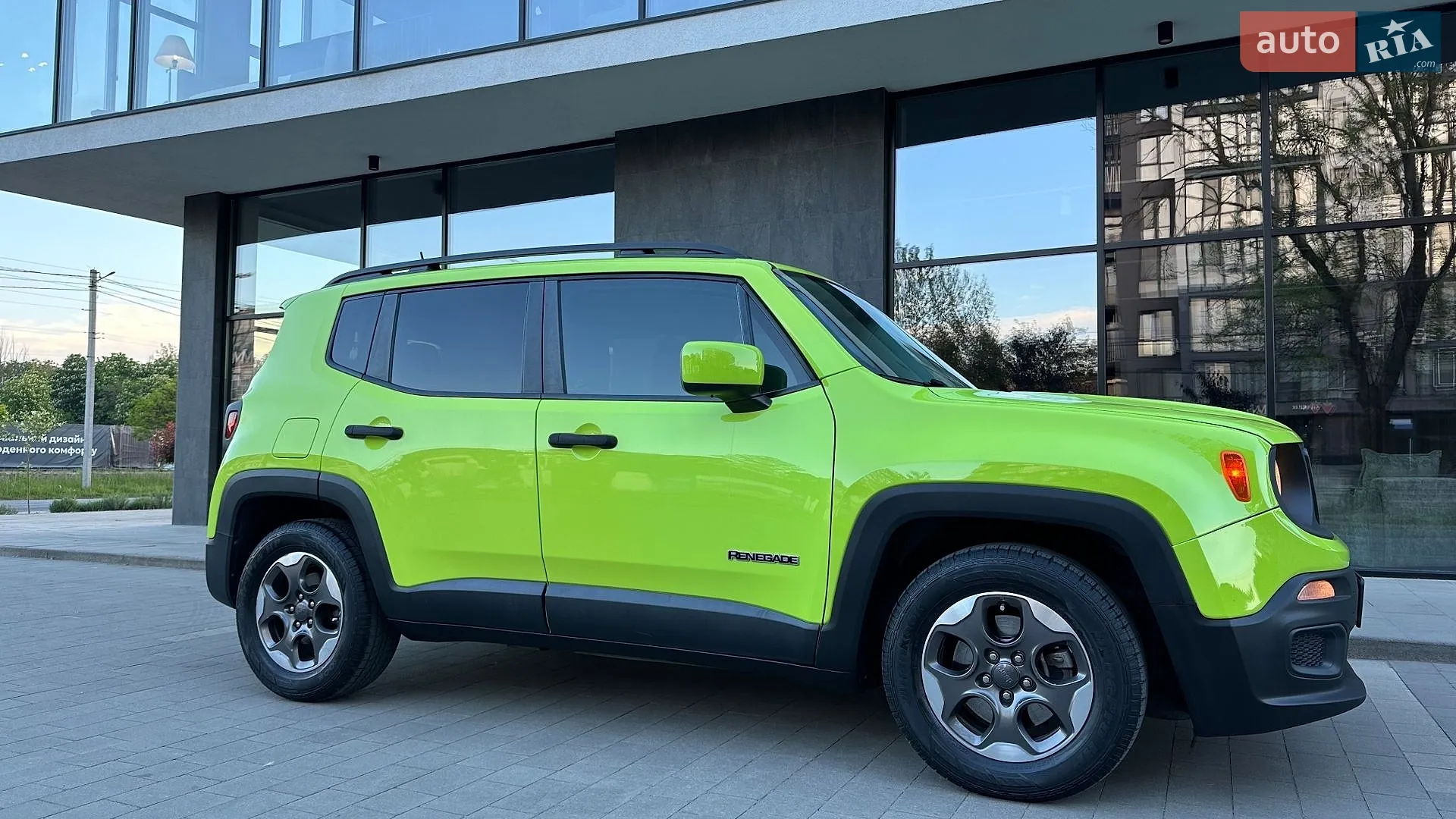 2017 Jeep Renegade - мініатюра 4