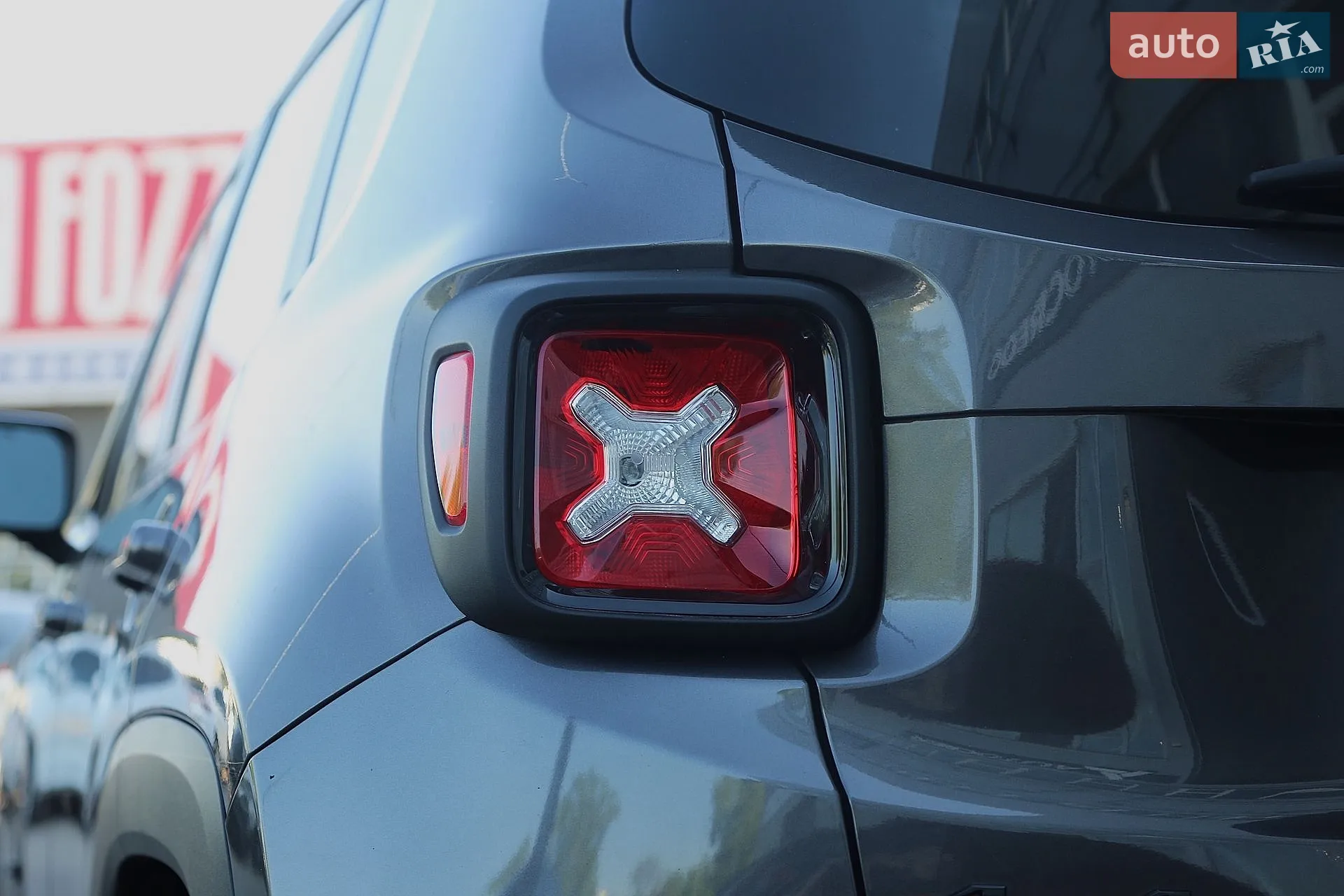 2018 Jeep Renegade - мініатюра 8