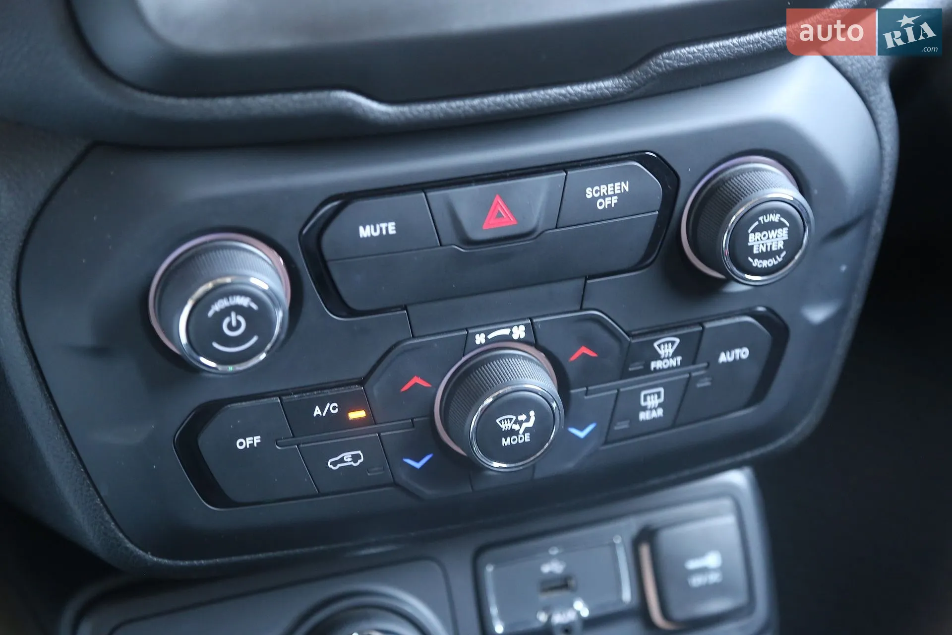 2018 Jeep Renegade - мініатюра 25