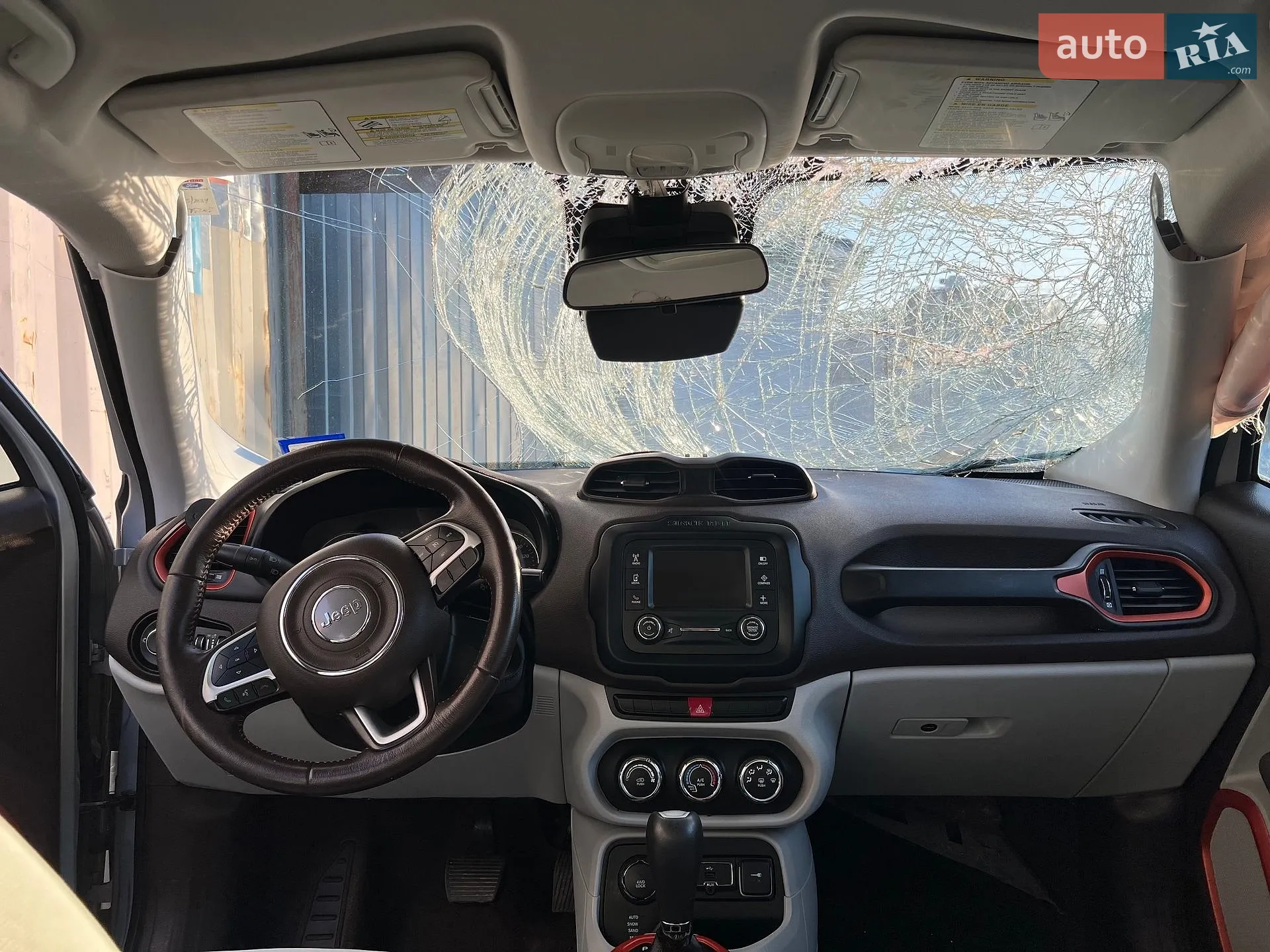2015 Jeep Renegade - мініатюра 7