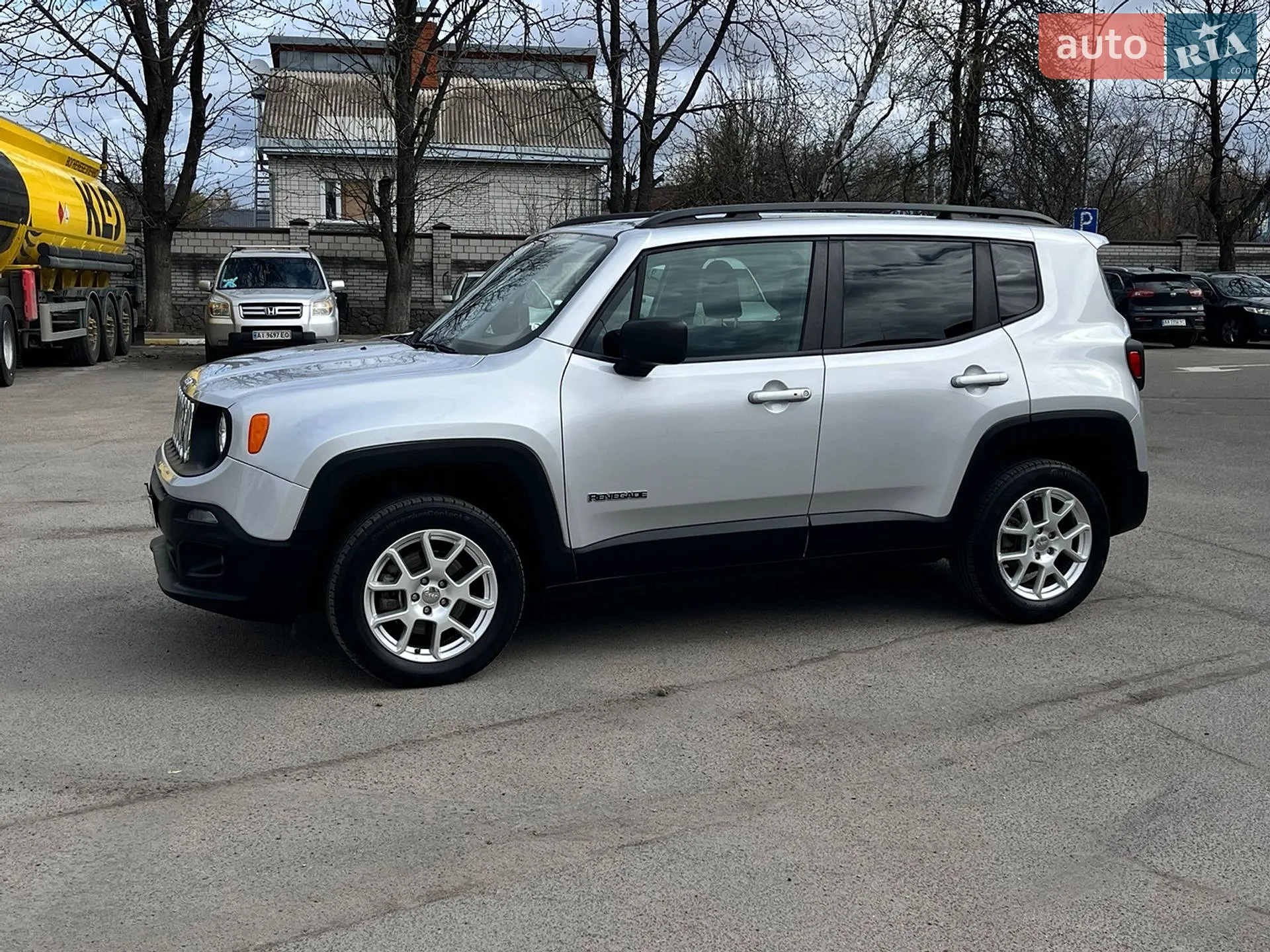 2020 Jeep Renegade - мініатюра 16