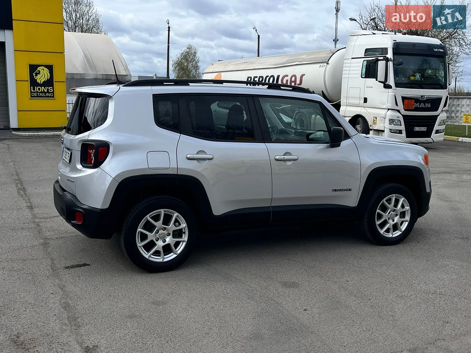 2020 Jeep Renegade - мініатюра 32