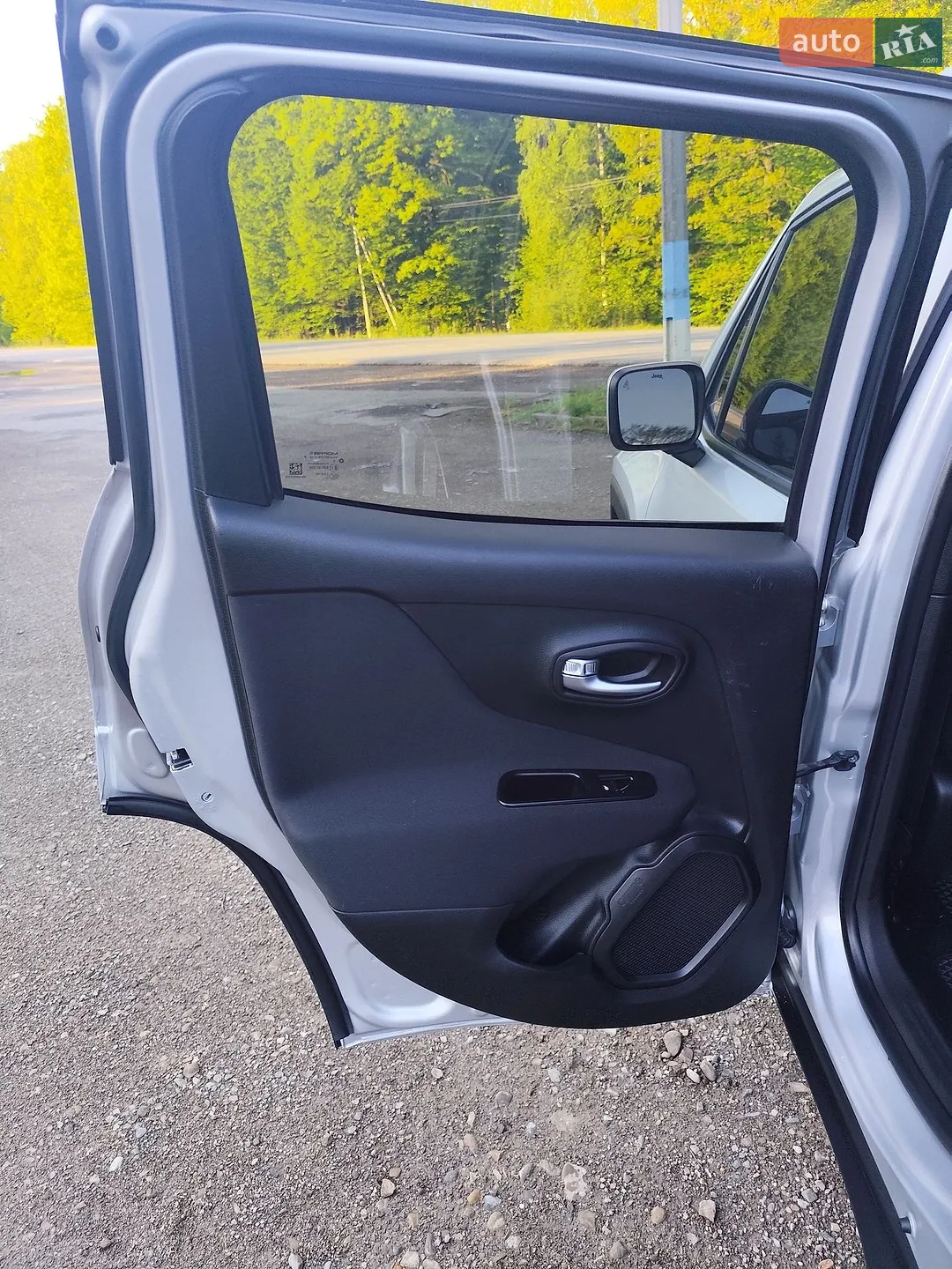 2021 Jeep Renegade - мініатюра 27