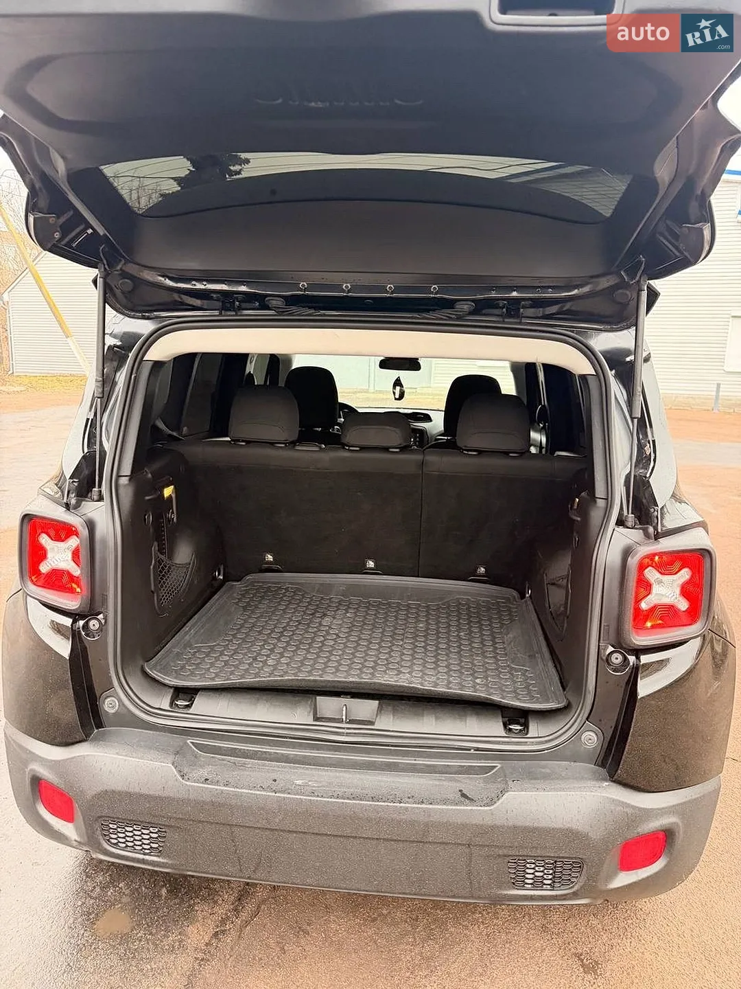 2016 Jeep Renegade - мініатюра 24