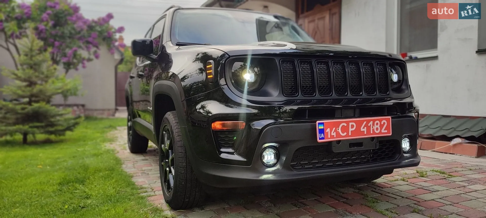 2022 Jeep Renegade - фото 1