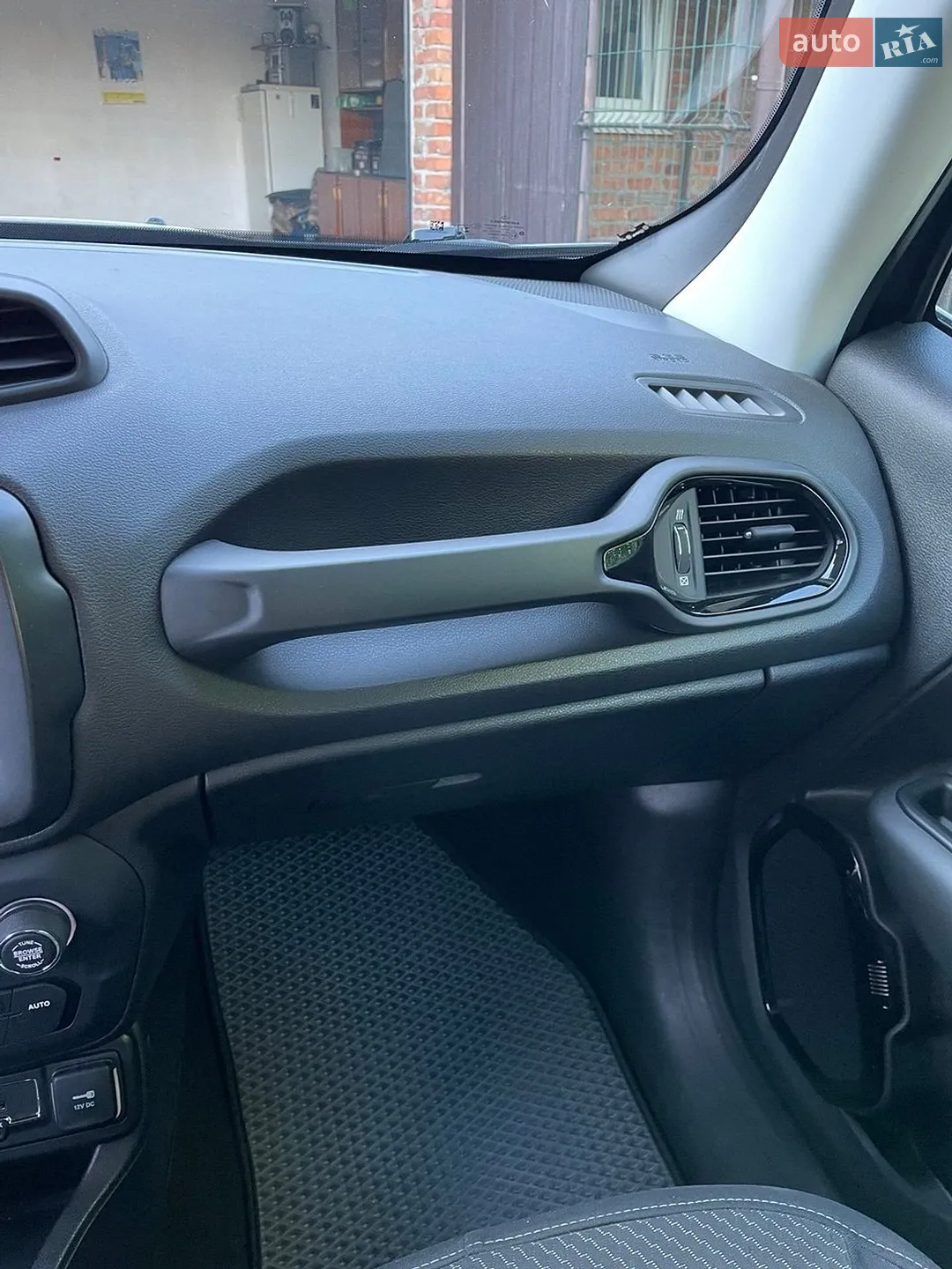2019 Jeep Renegade - мініатюра 17