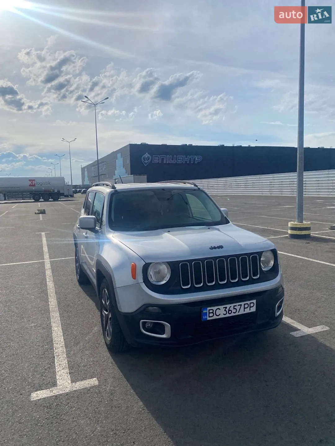 2017 Jeep Renegade - фото 1