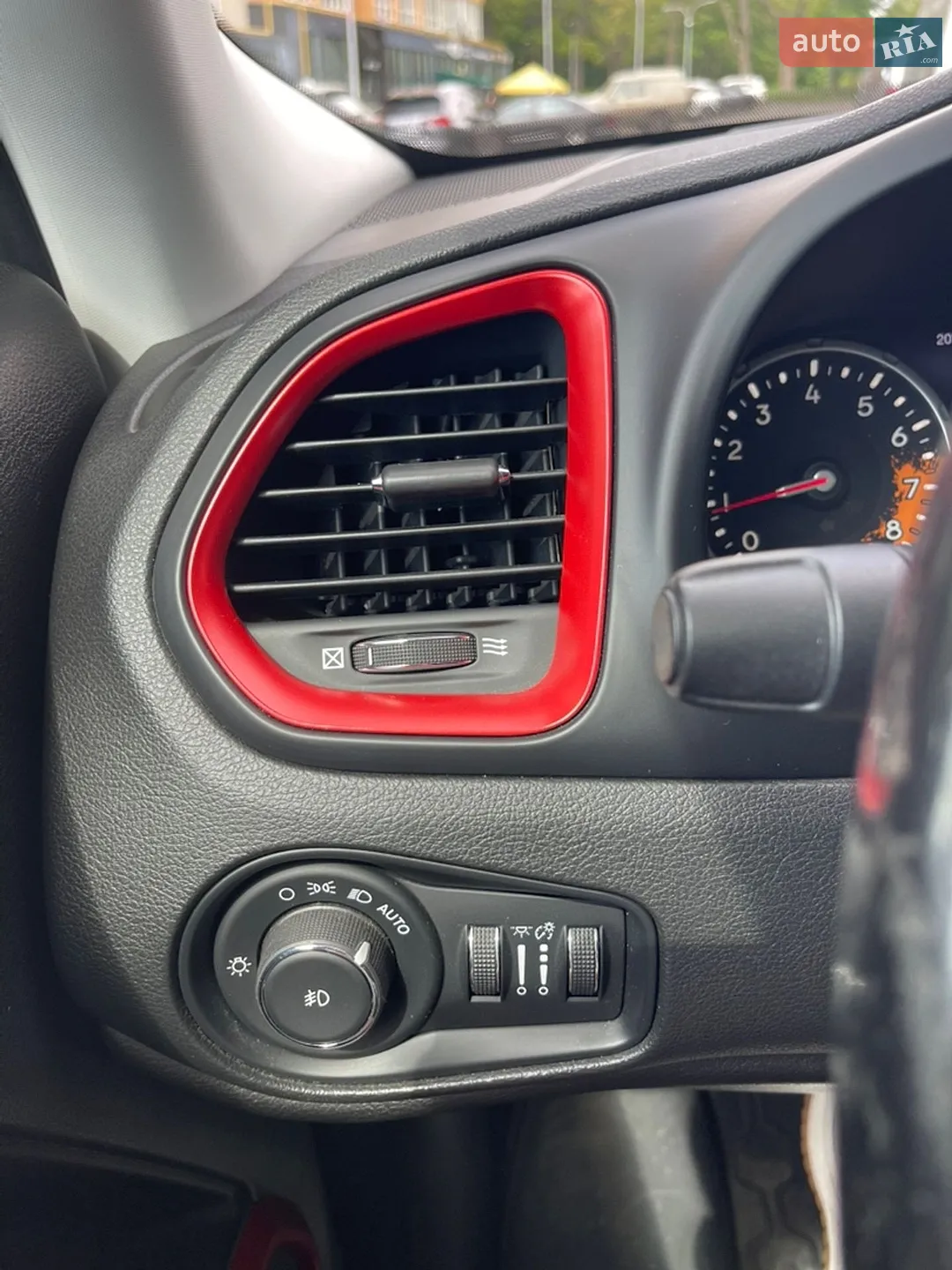 2017 Jeep Renegade - мініатюра 17
