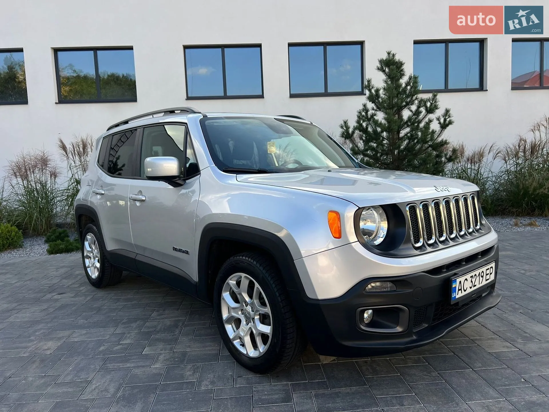 2018 Jeep Renegade - мініатюра 3