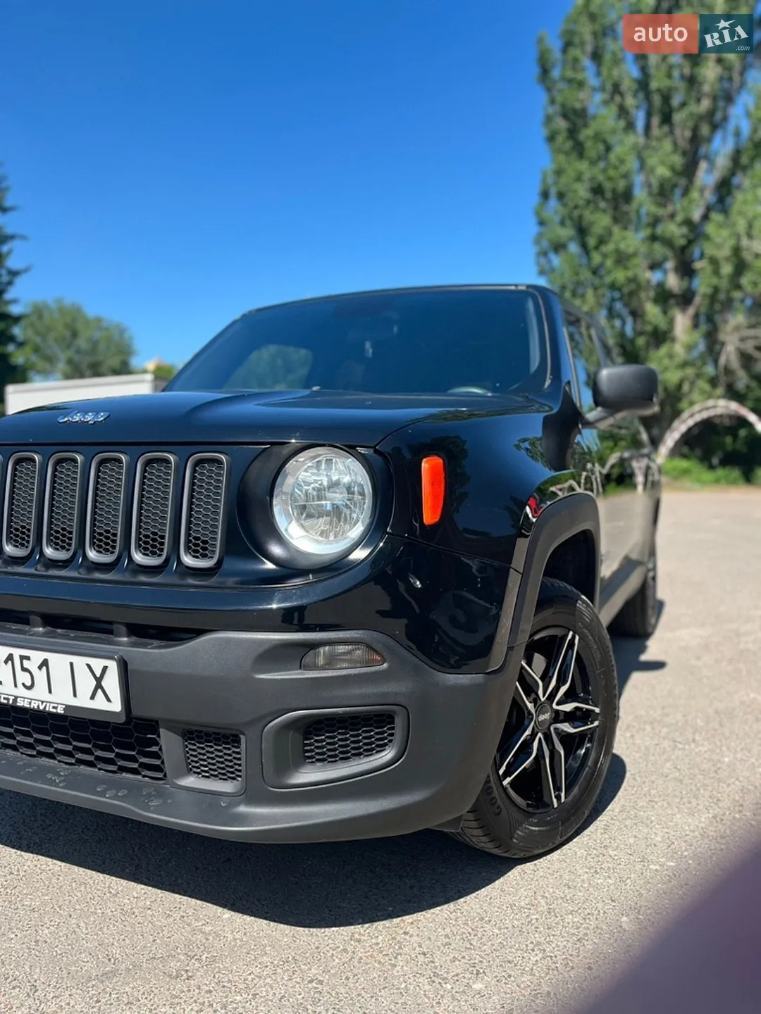 2017 Jeep Renegade - мініатюра 2