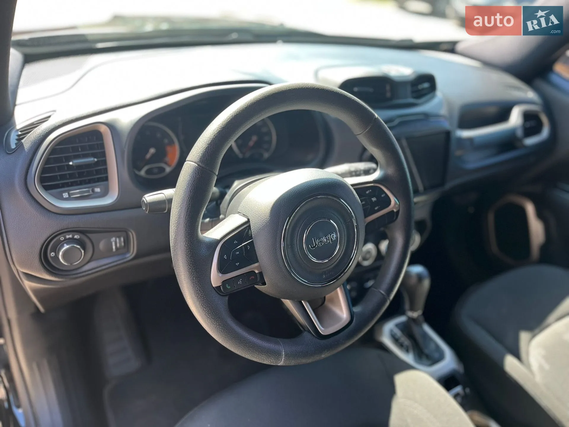 2017 Jeep Renegade - мініатюра 15