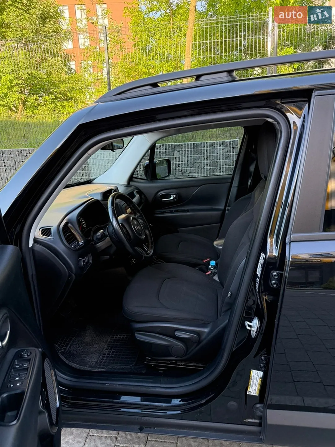 2016 Jeep Renegade - мініатюра 14