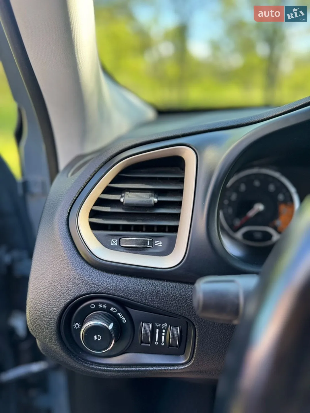2017 Jeep Renegade - мініатюра 19