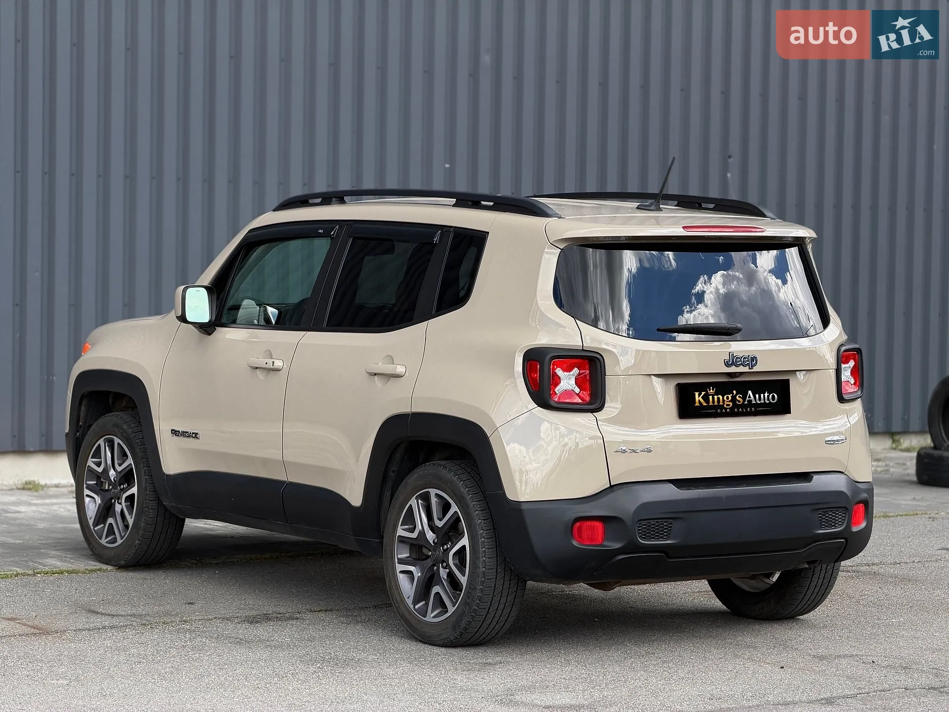 2016 Jeep Renegade - мініатюра 8