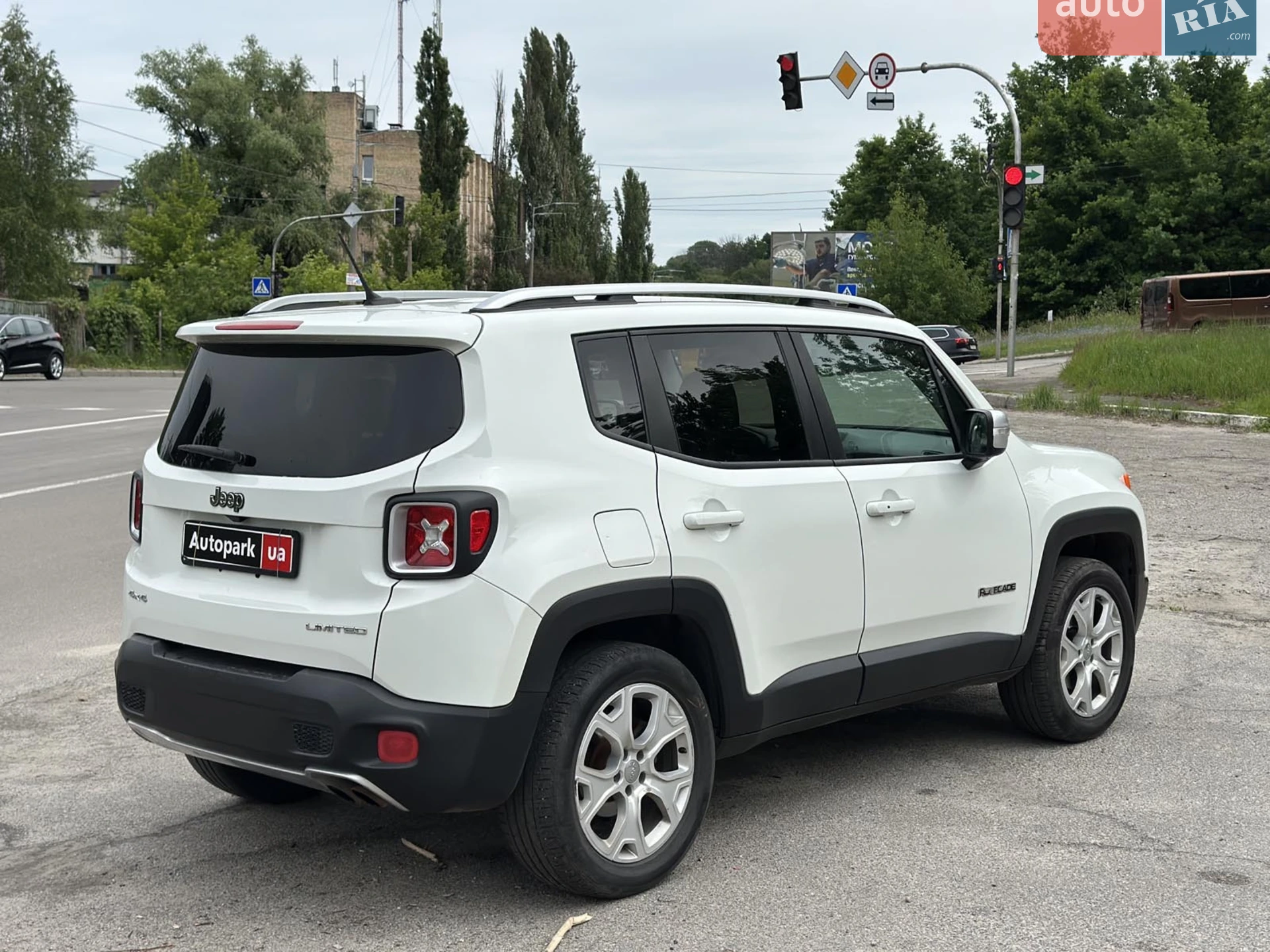 2015 Jeep Renegade - мініатюра 6