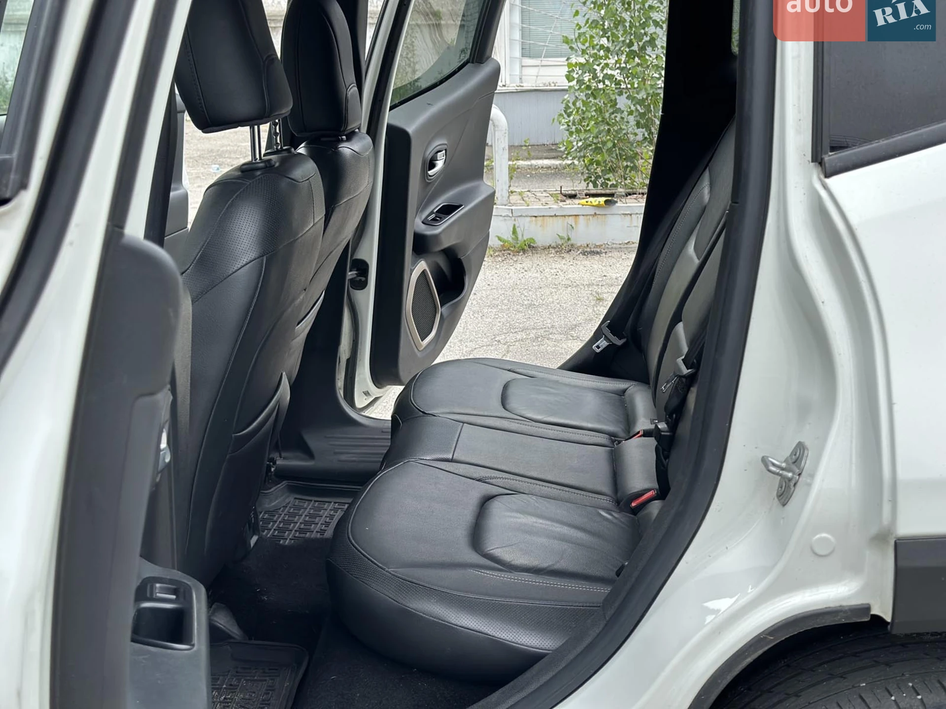 2015 Jeep Renegade - мініатюра 20