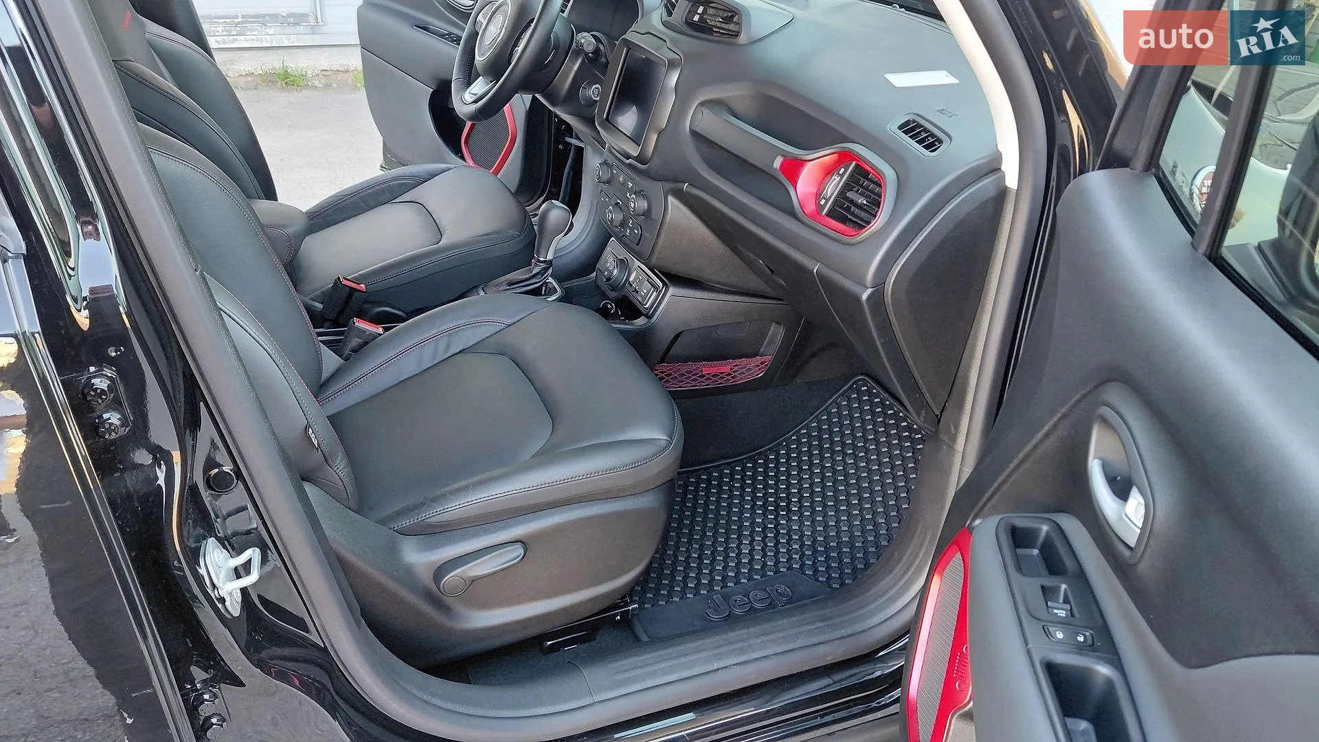 2023 Jeep Renegade - мініатюра 26