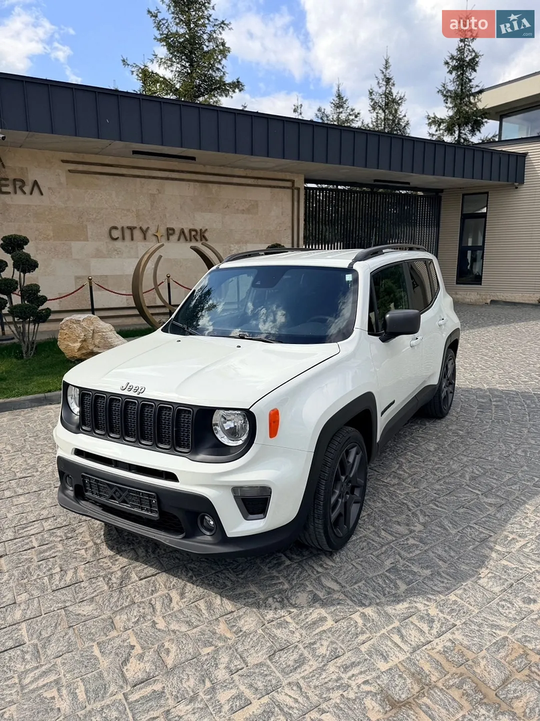 2021 Jeep Renegade - мініатюра 14