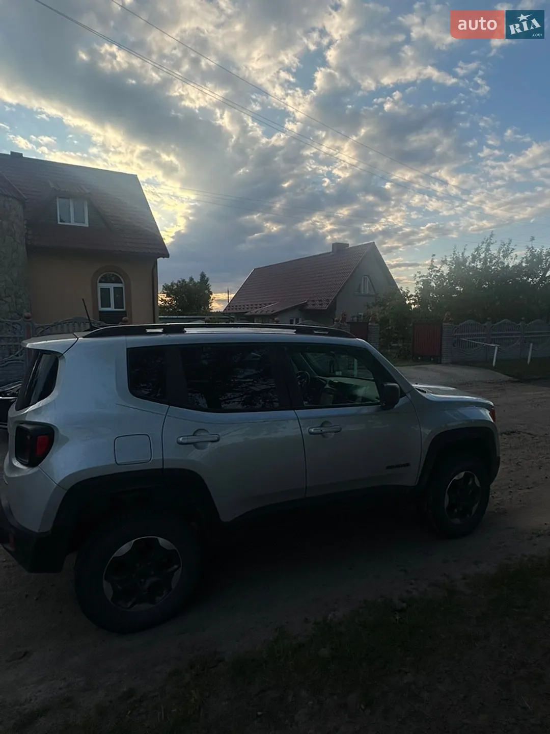 Jeep Renegade 2018 VIN ZACCJBAB1JPH71262 фото оголошення 6 з 16