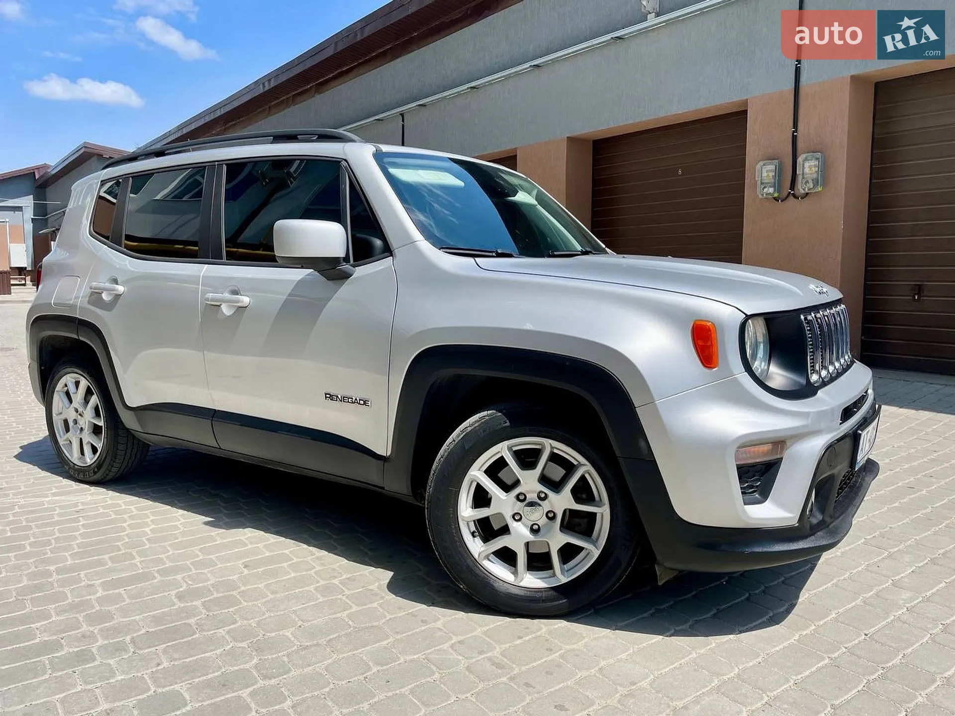 Jeep Renegade 2020 VIN ZACNJABB4LPL50170 фото оголошення 7 з 20